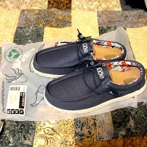 US women’s size 11 Hey Dude shoes! Never Been Worn